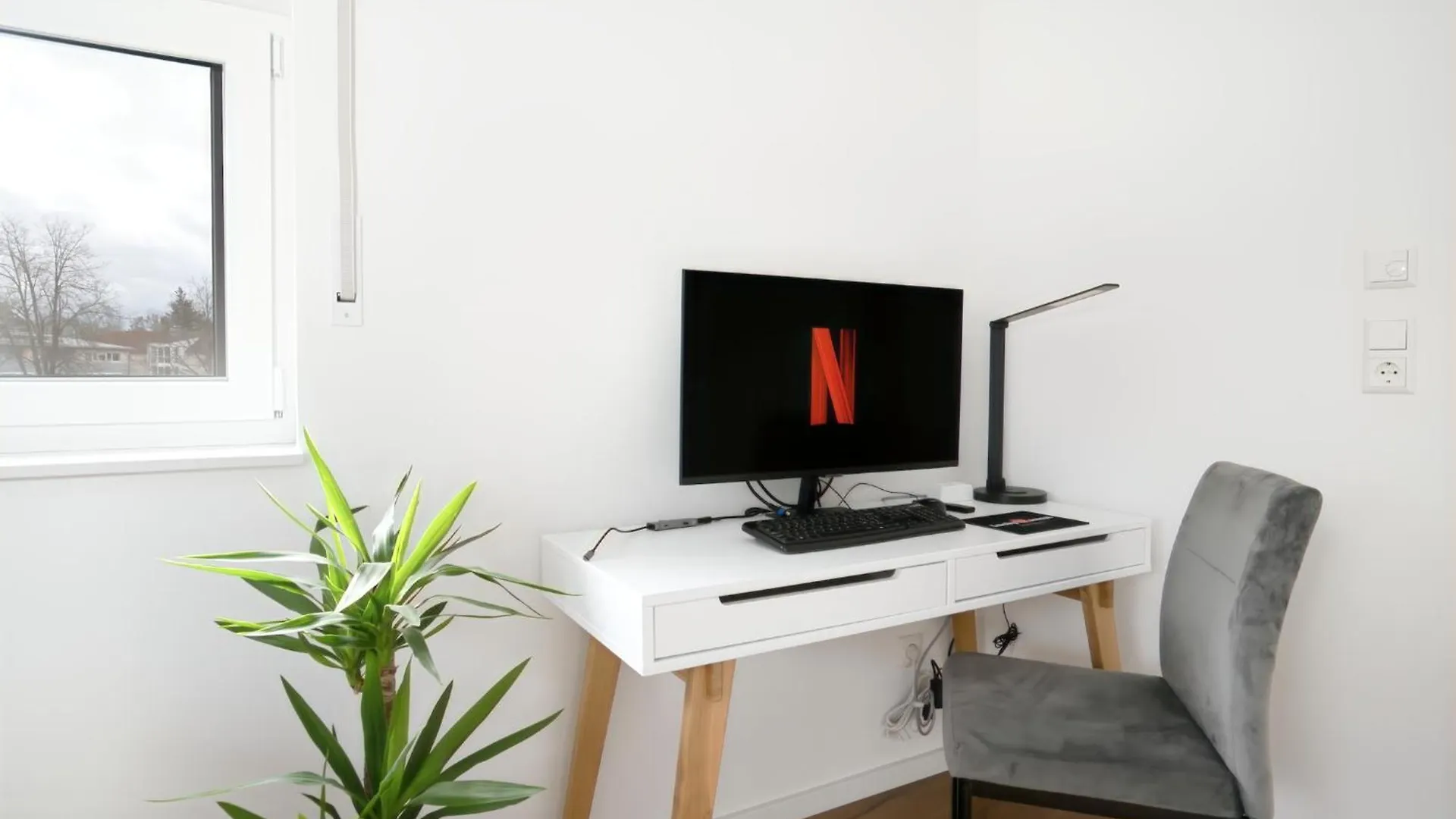 Kaiserin Sisi Fuer Bis Zu 6 - Arbeitsplatz, Badewanne, Parkplatz, Waschmaschine Dinkelsbuehl Apartment