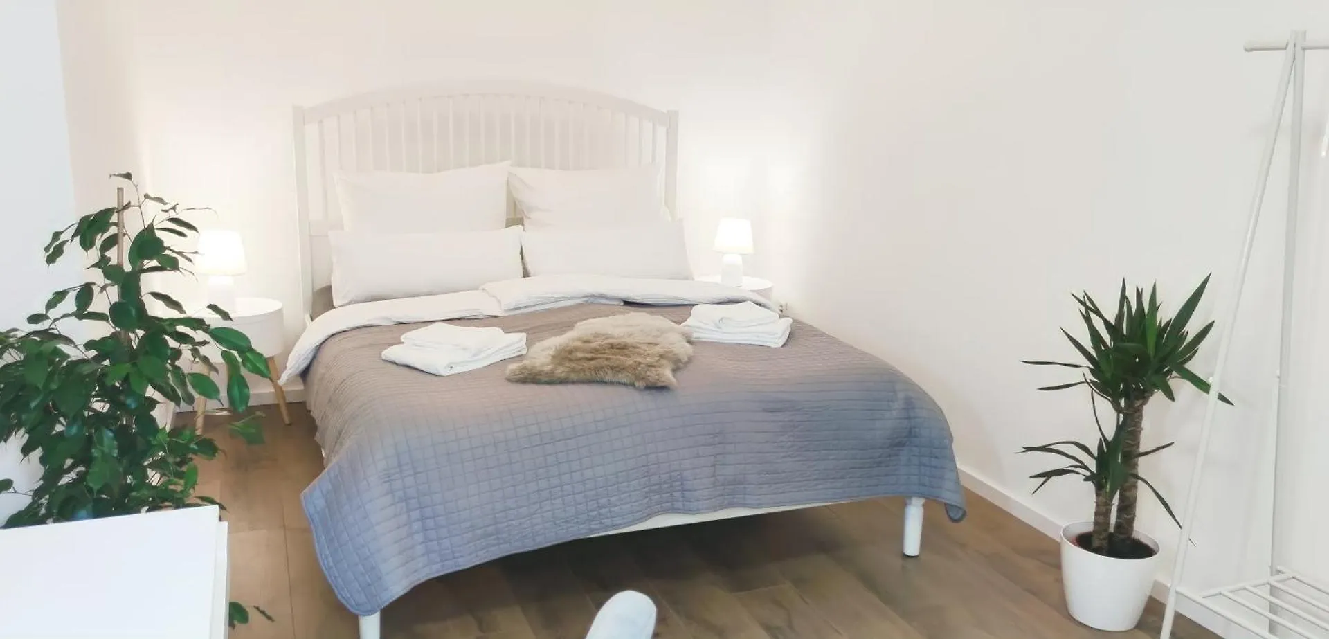 Apartment Kaiserin Sisi Fuer Bis Zu 6 - Arbeitsplatz, Badewanne, Parkplatz, Waschmaschine Dinkelsbuehl Germany